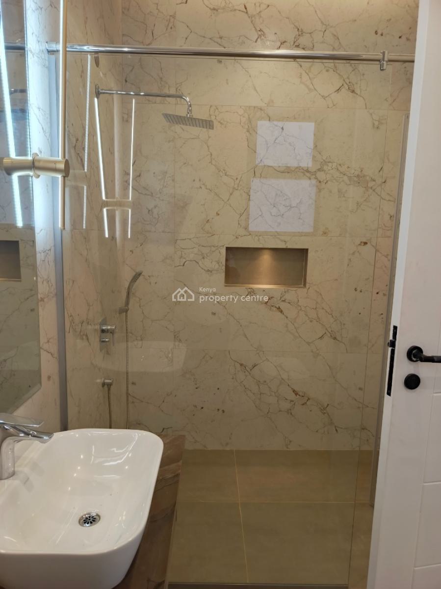 a Magnificent Spacious 5 Bedroom Townhouse All Ensuite Plus Dsq, Lavington, Nairobi, House for Sale
