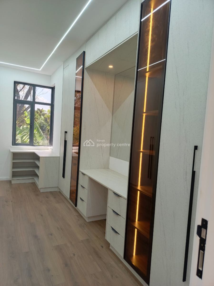 a Magnificent Spacious 5 Bedroom Townhouse All Ensuite Plus Dsq, Lavington, Nairobi, House for Sale