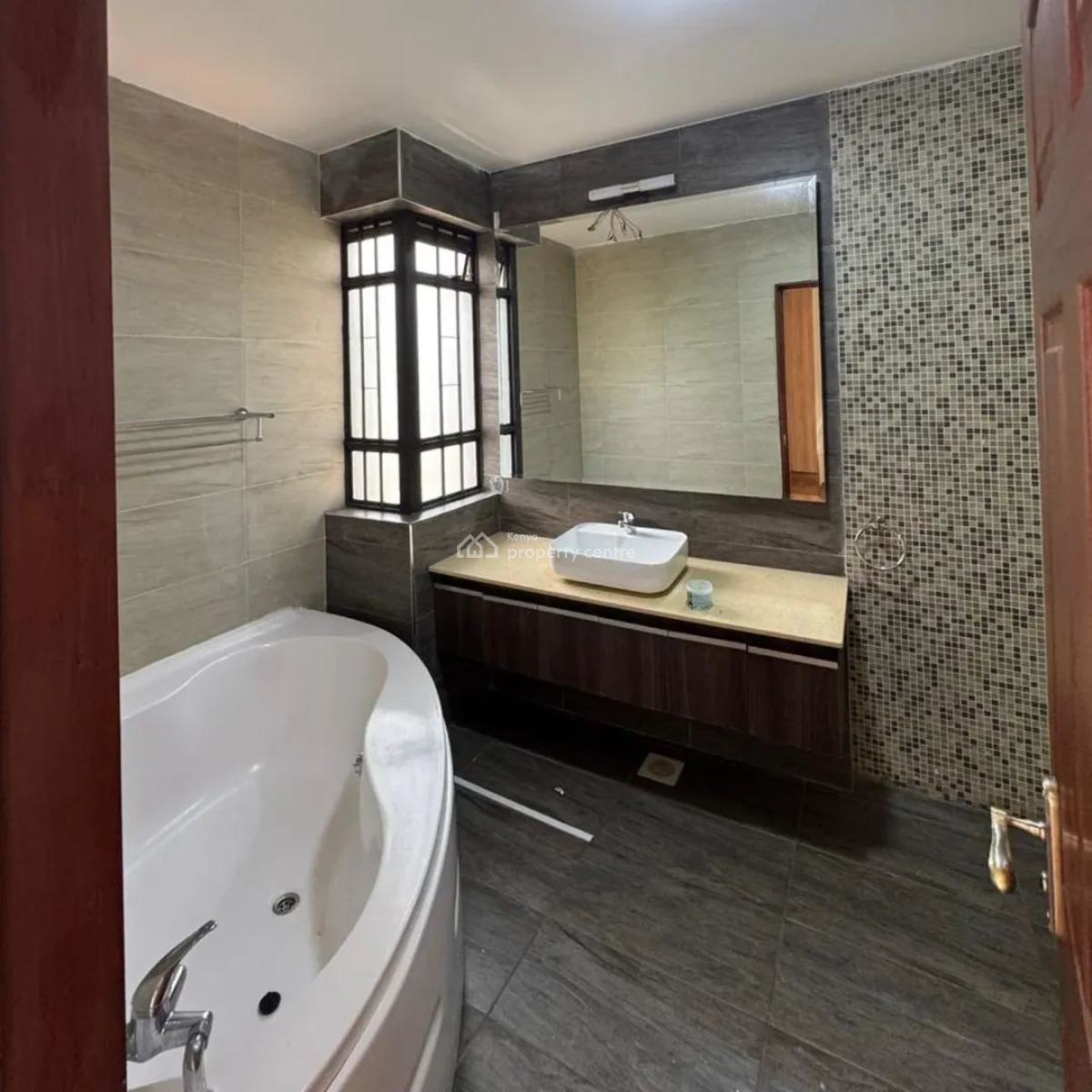 Executive 3 Bedroom Plus Dsq All Ensuite Apartment, Kileleshwa, Nairobi, Apartment for Rent