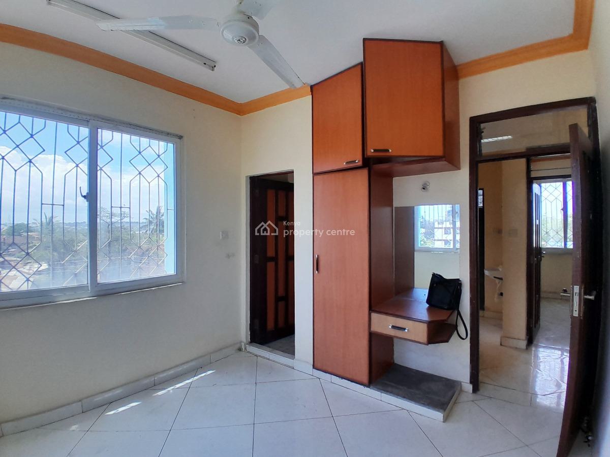 Spacious 3 Bedroom Apartment with Parking, Tudor, Mombasa, Apartment for Rent