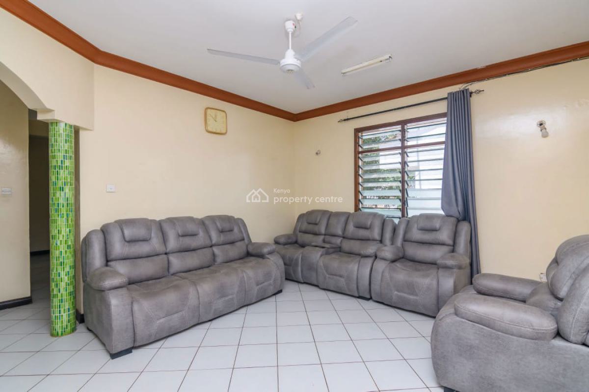 2 Houses, 3 Bedrooms Each and a 1 Bedroom Unit in Kizingo State House, Kizingo Mombasa, Nyali, Mombasa, Townhouse for Sale
