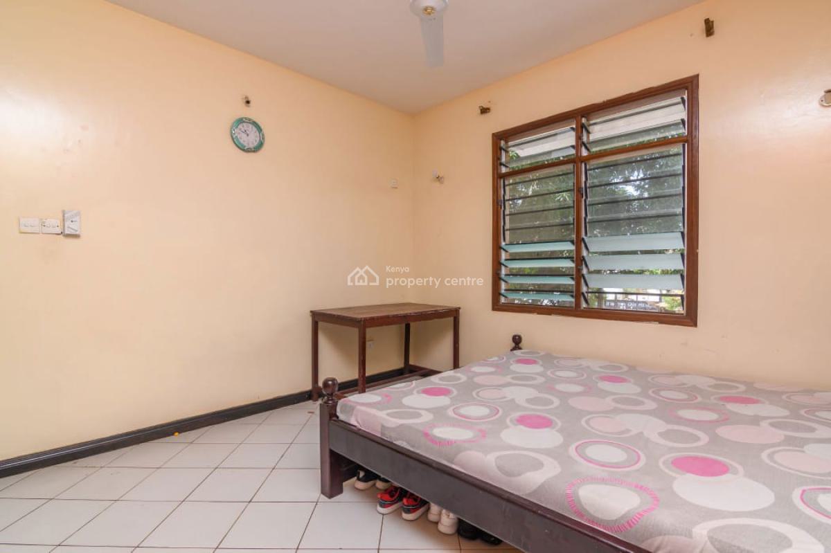 2 Houses, 3 Bedrooms Each and a 1 Bedroom Unit in Kizingo State House, Kizingo Mombasa, Nyali, Mombasa, Townhouse for Sale