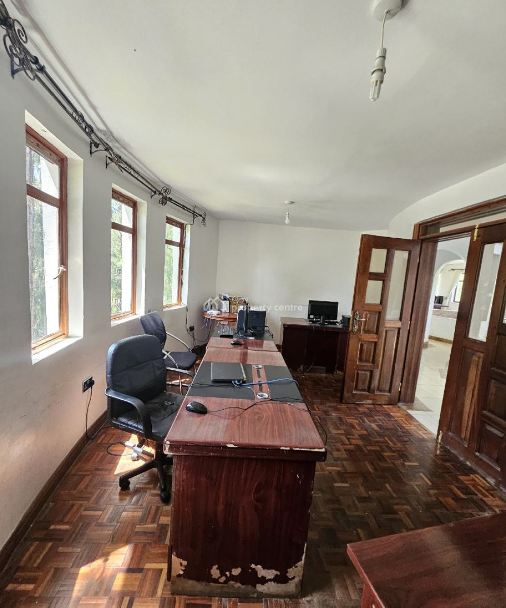 Stunning 7-bedroom Villa on ¾ Acre  Residential & Commercial Options, Karen, Nairobi, House for Rent