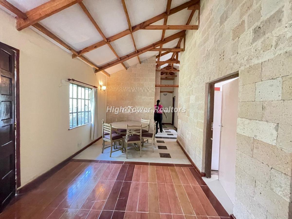 Cozy Cabin, Hardy, Karen, Nairobi, House for Rent