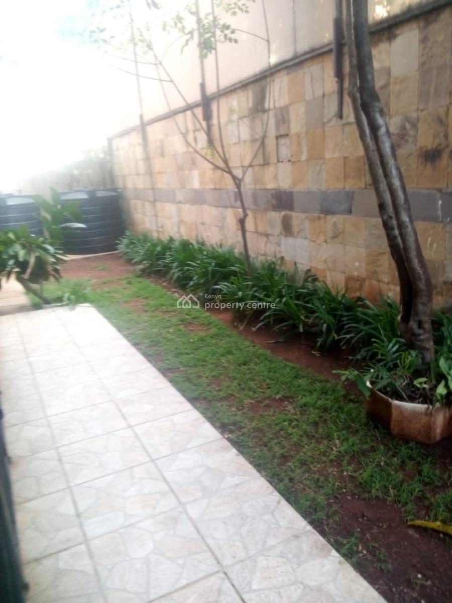 5 Bedroom House, Lavington, Nairobi, Townhouse for Rent