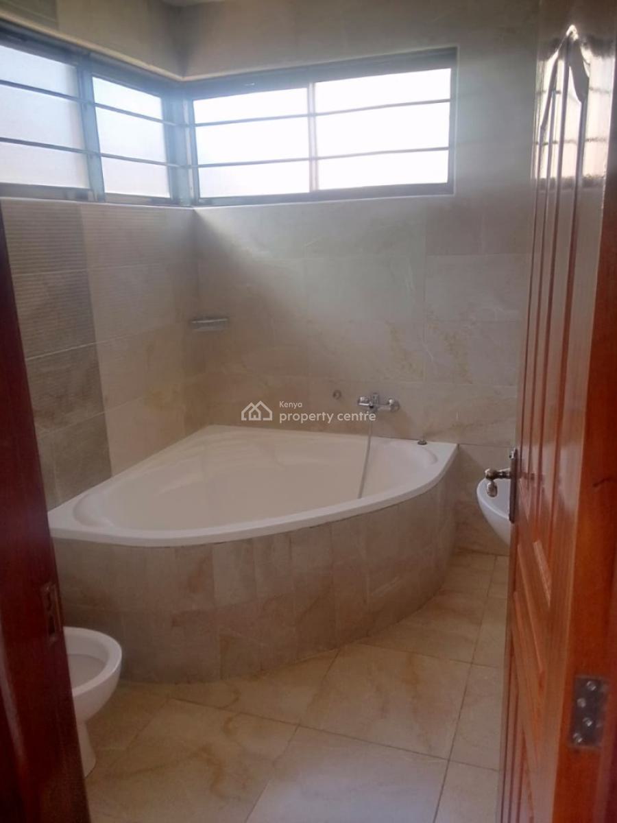 5 Bedroom House, Lavington, Nairobi, Townhouse for Rent