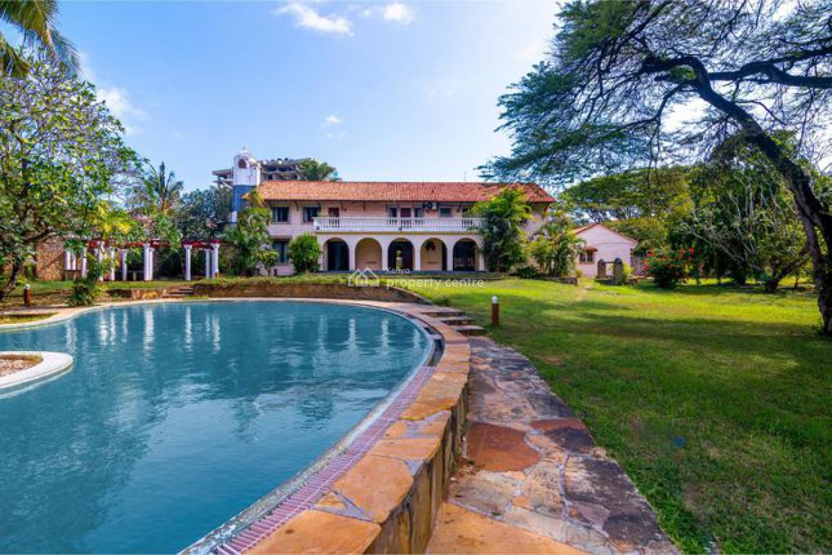 5 Bedrooms Villa on a 2 Acres Very Private Beach Property with a Swimm, Nyali Mombasa, Nyali, Mombasa, Townhouse for Sale