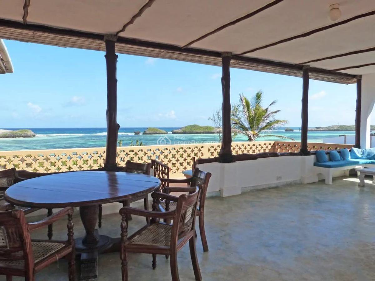 5 Bedroom Ensuite Big Garage and Staff House  Sitting on 1acre Sand, Watamu Kilifi, Watamu, Kilifi, Townhouse for Sale
