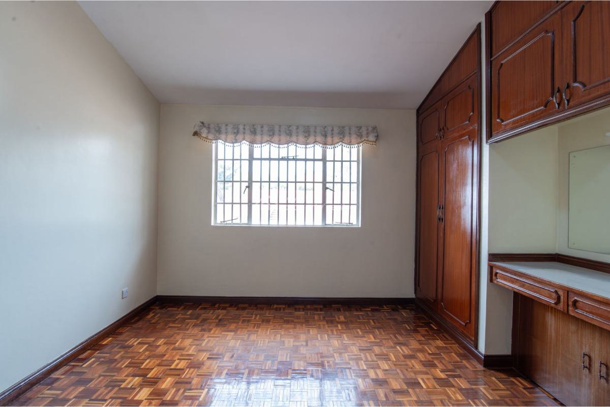5 Bedroom Commercial Townhouse, Brookside Drive, Westlands, Nairobi, Office Space for Rent