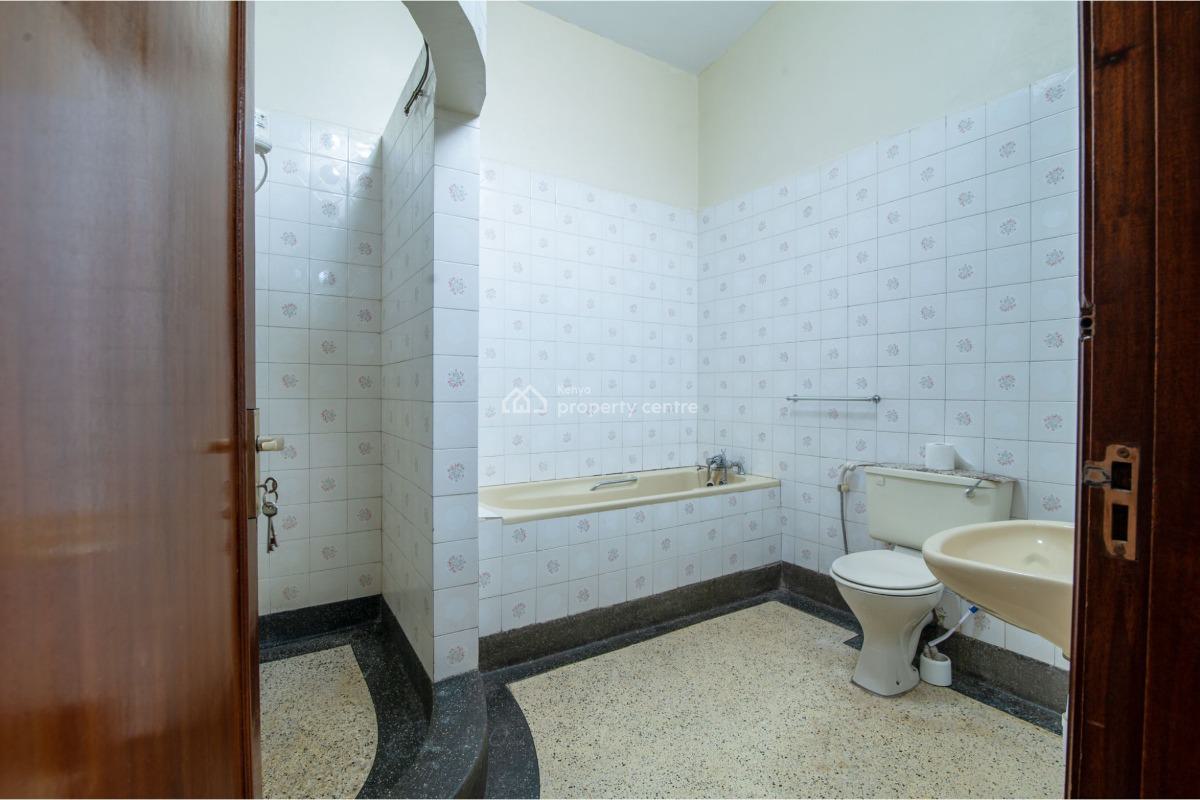 5 Bedroom Commercial Townhouse, Brookside Drive, Westlands, Nairobi, Office Space for Rent