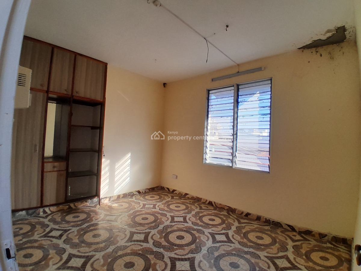 Spacious and Well-maintained 3 Bedroom Apartment Now Available, Jomvu Kuu, Mombasa, Apartment for Rent