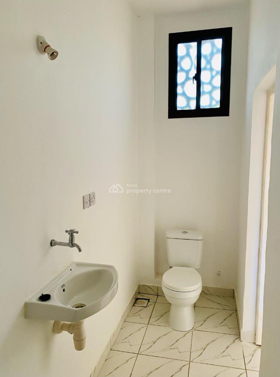 3 Bedroom Duplex Near The Beach, Bofa Road, Bofa Beach, Sokoni, Kilifi, Detached Duplex for Sale