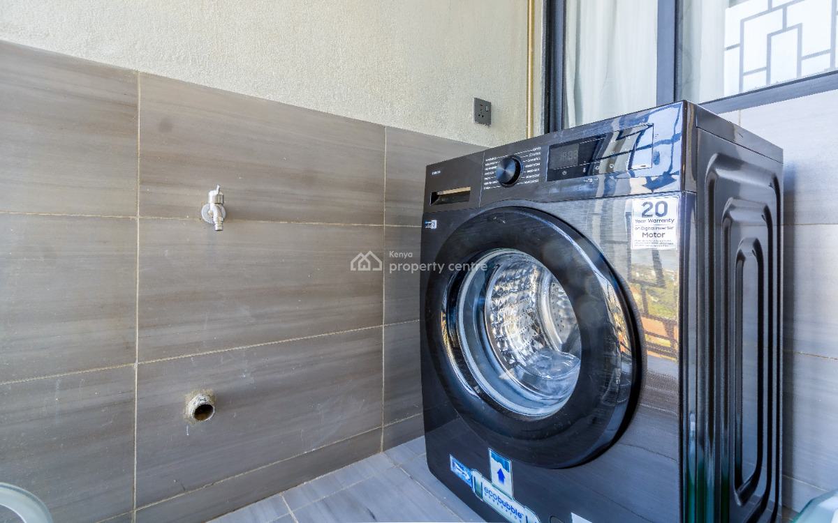 Spacious & Stylish 2 Bedroom Apartment for Short Stays., Riara Road., Lavington, Nairobi, Apartment Short Let