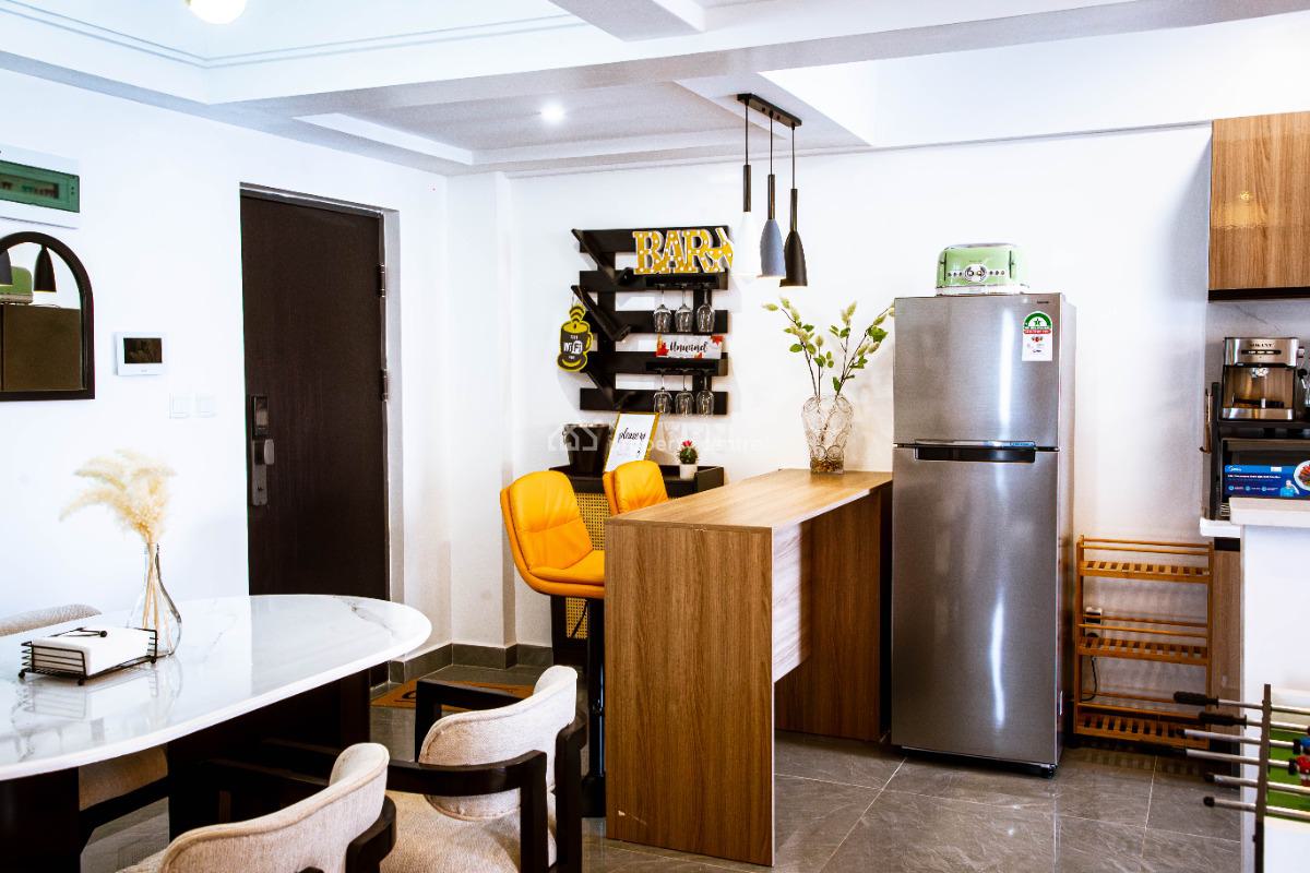 Fully Furnished 2 Bedroom Apartment with Top Amenities., Riverside Drive., Westlands, Nairobi, Apartment Short Let
