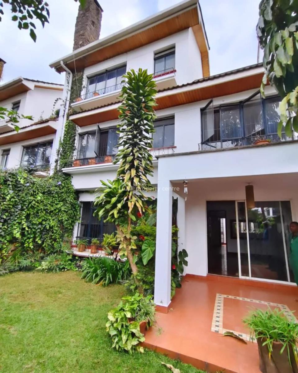 Amazing 4 Bedroom Townhouse All Ensuite Dsq Owashika Road Lavington., Lavington, Nairobi, House for Sale