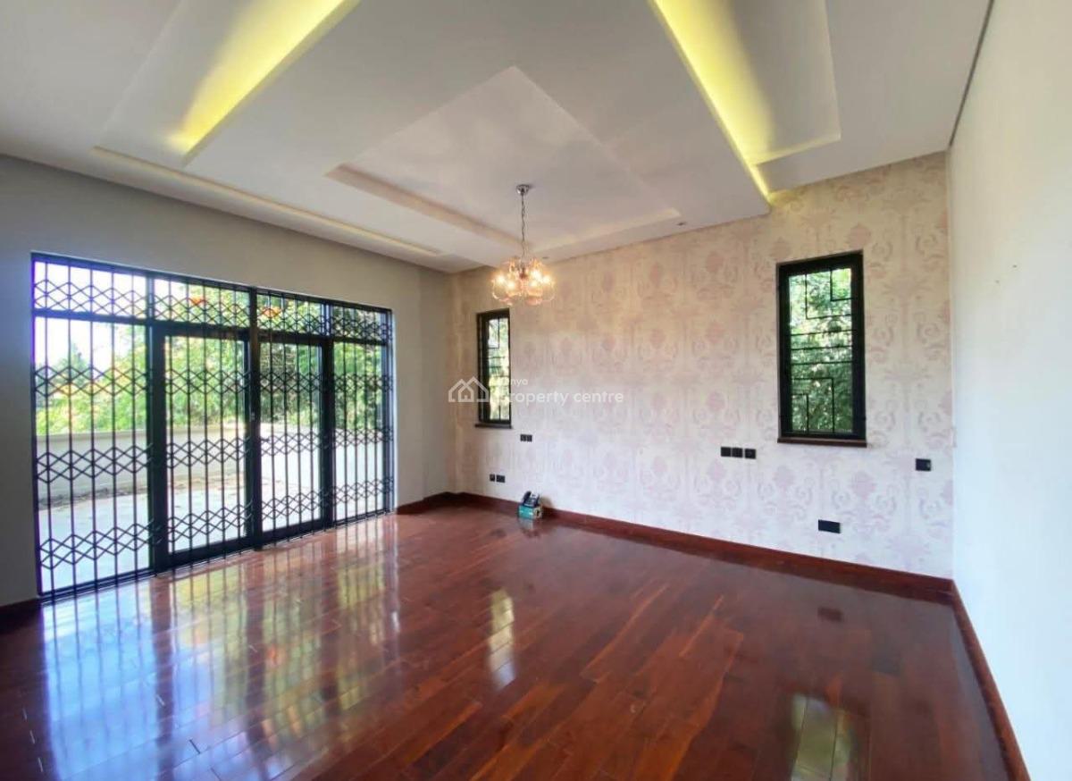 Ambassadorial 5 Bedroom Home All Ensuite Pool Dsq on 0.75acres Runda., Runda, Westlands, Nairobi, House for Sale