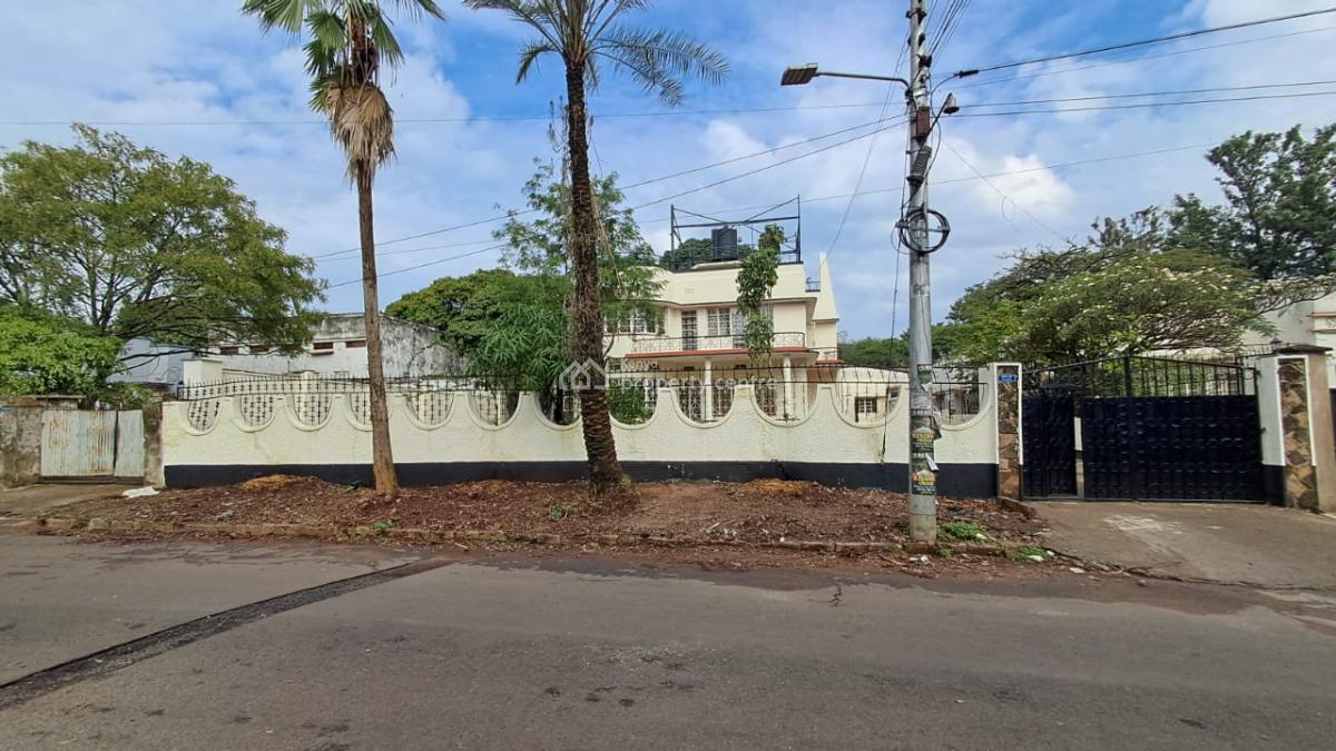 8 Bedrooms Plus 2 Dsq Villa on 1/4 Acre, Milimani, Market Milimani, Kisumu, House for Rent