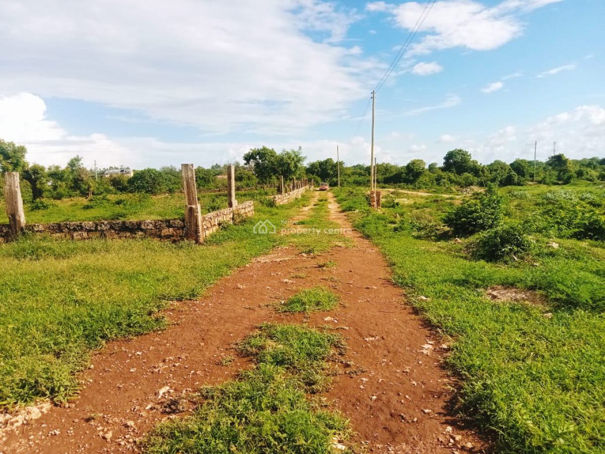 1 Acre 3 Row From The Beach Near Kilifi Bay Beach Resort in Kilifi-bof, Bofa Beach Kilifi, Watamu, Kilifi, Mixed-use Land for Sale