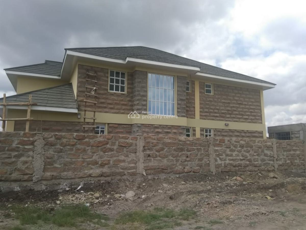 5 Bedroom Maisonette All Ensuite with Dsq in Kitengela., Kitengela, Kajiado, House for Sale
