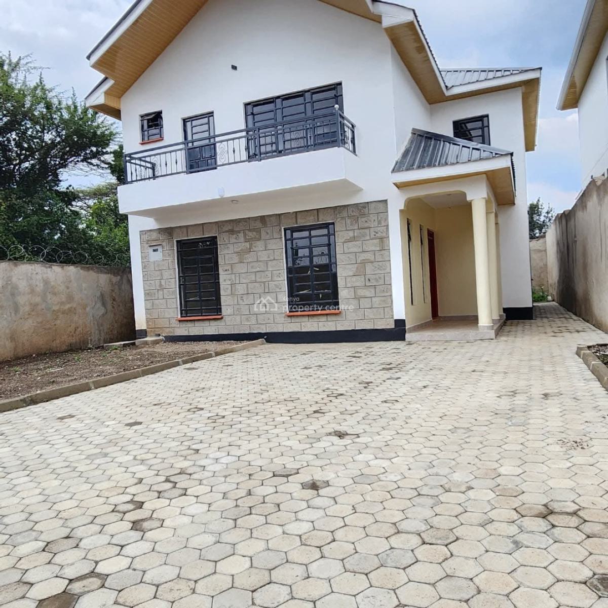 New 4bedroom Maisonette with Dsq on Eighth in Ongata Rongai., Ongata Rongai, Kajiado, House for Sale