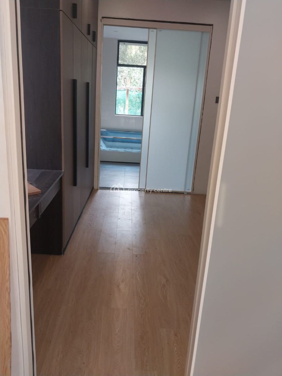 an Elegant Spacious 5 Bedroom Townhouse All Ensuite Plus Dsq, Lavington, Nairobi, House for Sale