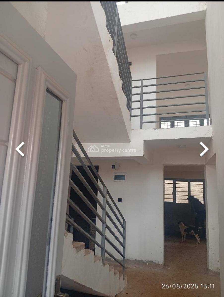 Beautiful 4bedroom Maisonette All Ensuite on Eighth in Kikuyu., 200 Meters From The Tarmac Road., Kikuyu, Kiambu, House for Sale