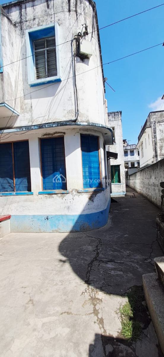 Block of Old Flats Comprising of 4 Units of 2 Bedrooms Flats, Tudor, Mombasa, Apartment for Sale