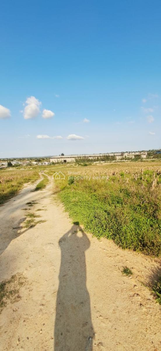 Prime 10 Acres Land Touching The Road, Mariakani, Kilifi, Land for Sale