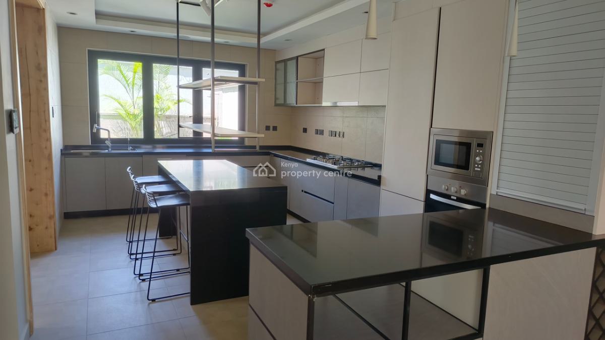 an Elegant Spacious 4 Bedroom Townhouse All Ensuite Plus 2dsq, Lavington, Nairobi, House for Sale