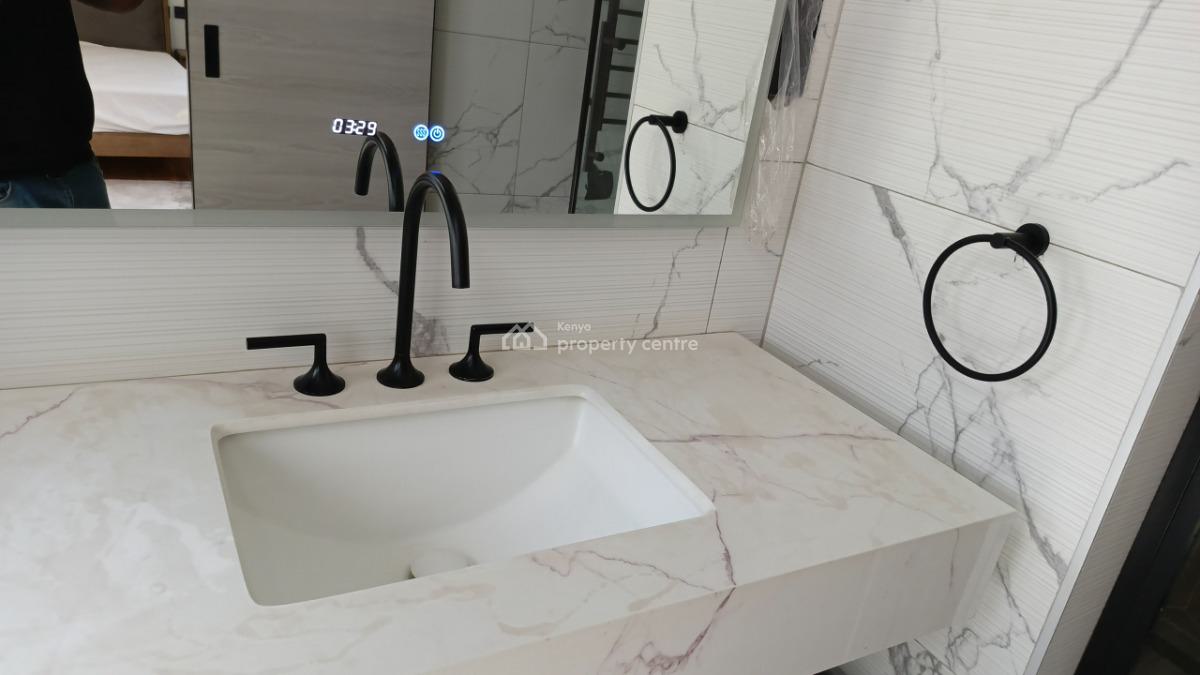 an Elegant Spacious 4 Bedroom Townhouse All Ensuite Plus 2dsq, Lavington, Nairobi, House for Sale