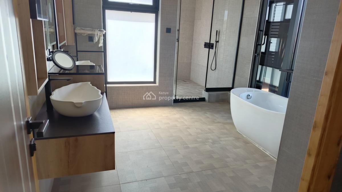 an Elegant Spacious 4 Bedroom Townhouse All Ensuite Plus 2dsq, Lavington, Nairobi, House for Sale