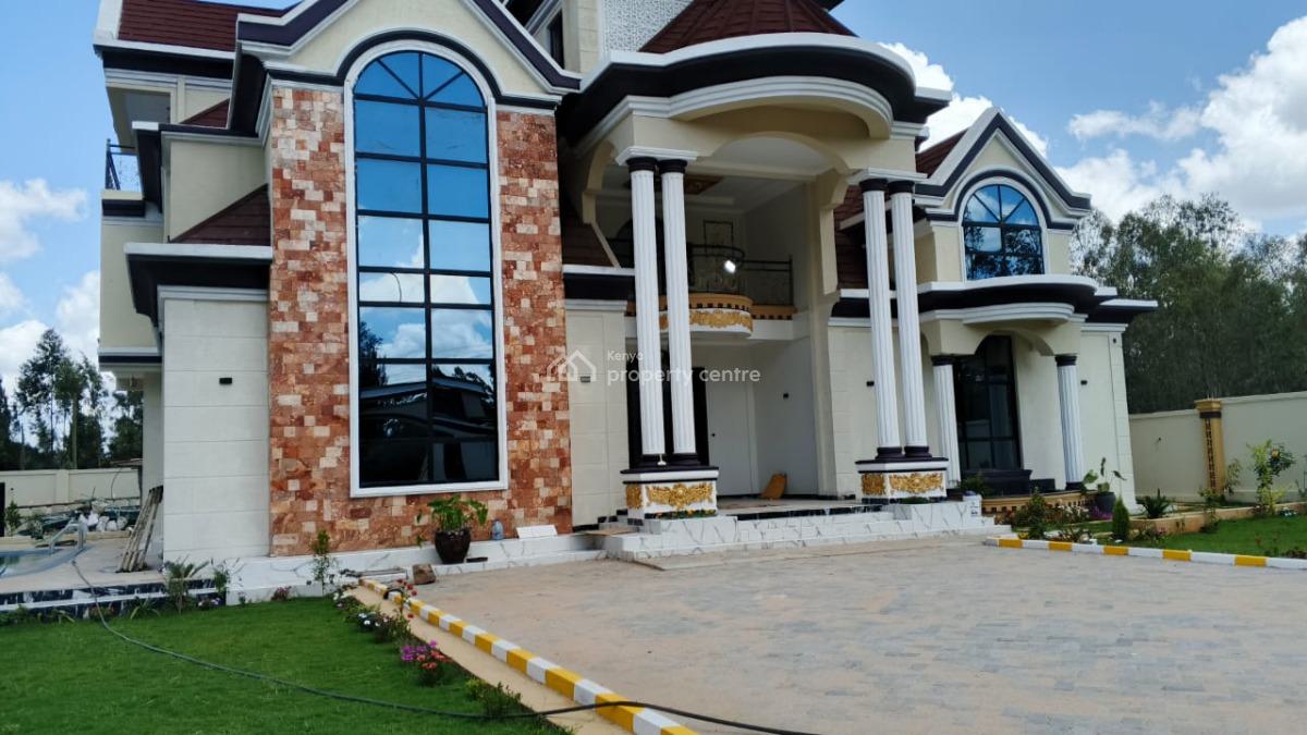Luxurious 7-bedroom with a Private Pool, Karen, Nairobi, House for Rent
