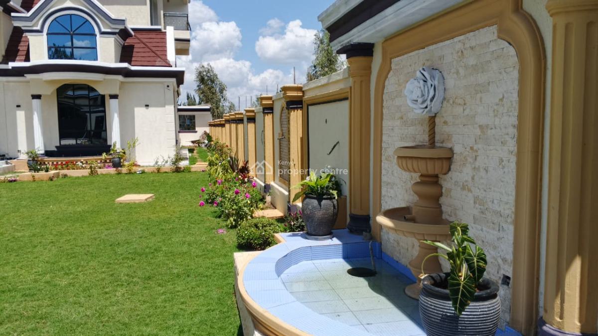 Luxurious 7-bedroom with a Private Pool, Karen, Nairobi, House for Rent