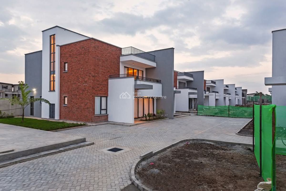 Contemporary 4 Bedroom Flatroof Townhouse All Ensuite in Langata., Langata Nairobi, Mugumo-ini (langata), Nairobi, House for Sale