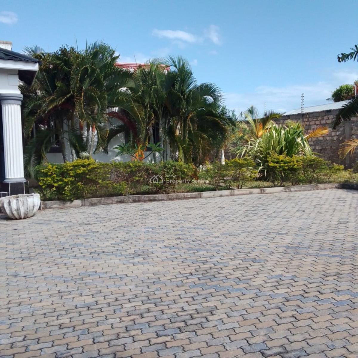 Furnished Beautiful House Near The Ocean, Kombani, Diani, Ukunda, Kwale, Detached Duplex for Sale