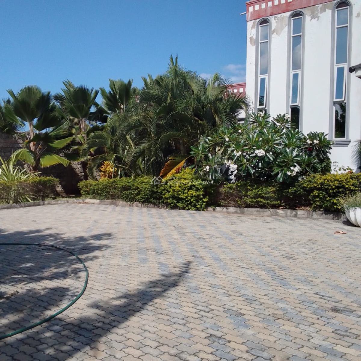 Furnished Beautiful House Near The Ocean, Kombani, Diani, Ukunda, Kwale, Detached Duplex for Sale