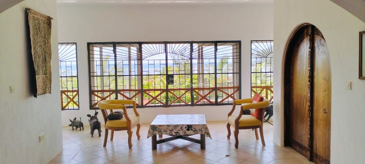 4 Bedrooms Ensuite Sitting on 4acres of Land Beach Front Located in Wa, Watamu, Watamu, Kilifi, Townhouse for Sale