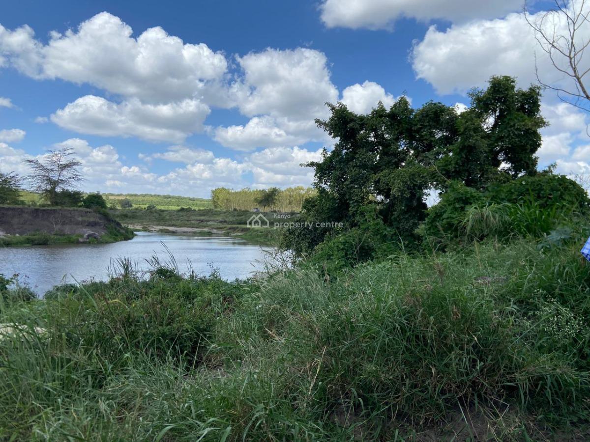 Prime Land Touching Tarmac, Mutongoni,, Athi River, Machakos, Mixed-use Land for Sale