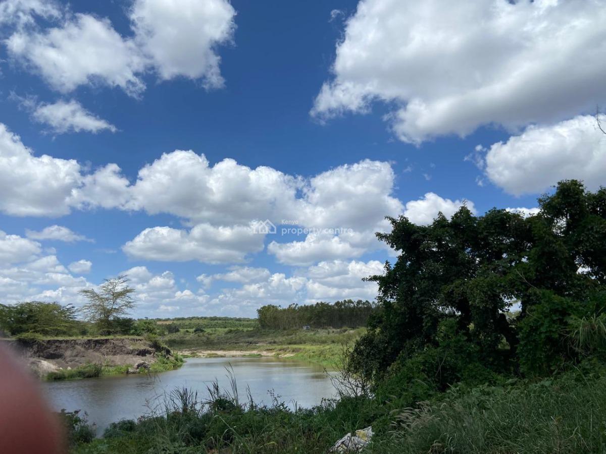 Prime Land Touching Tarmac, Mutongoni,, Athi River, Machakos, Mixed-use Land for Sale