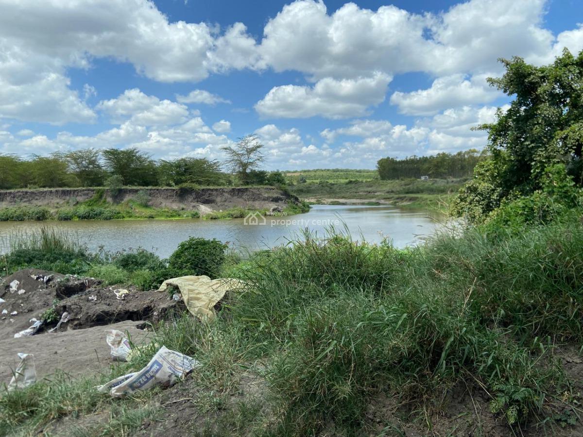 Prime Land Touching Tarmac, Mutongoni,, Athi River, Machakos, Mixed-use Land for Sale