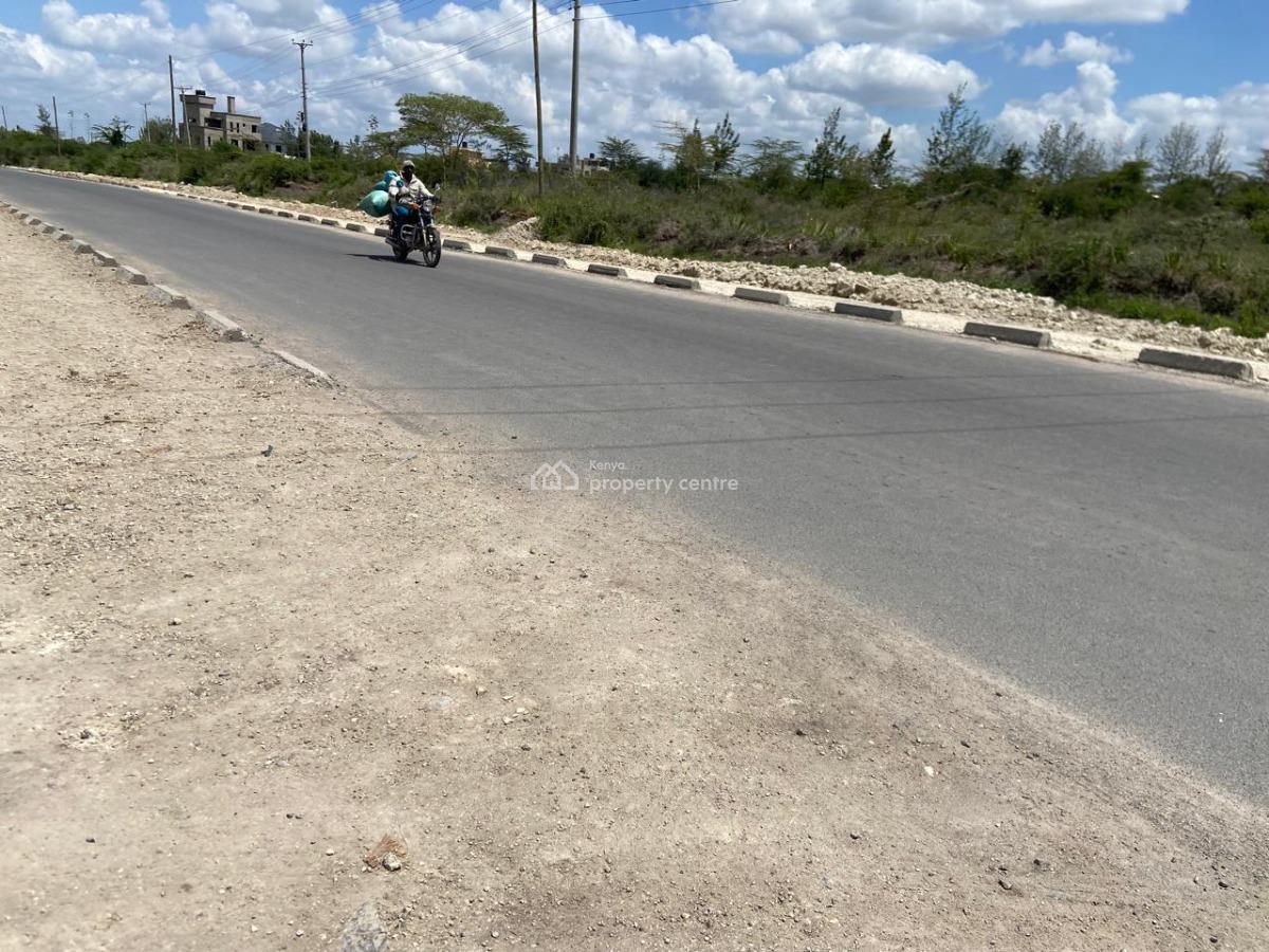 Prime Land Touching Tarmac, Mutongoni,, Athi River, Machakos, Mixed-use Land for Sale