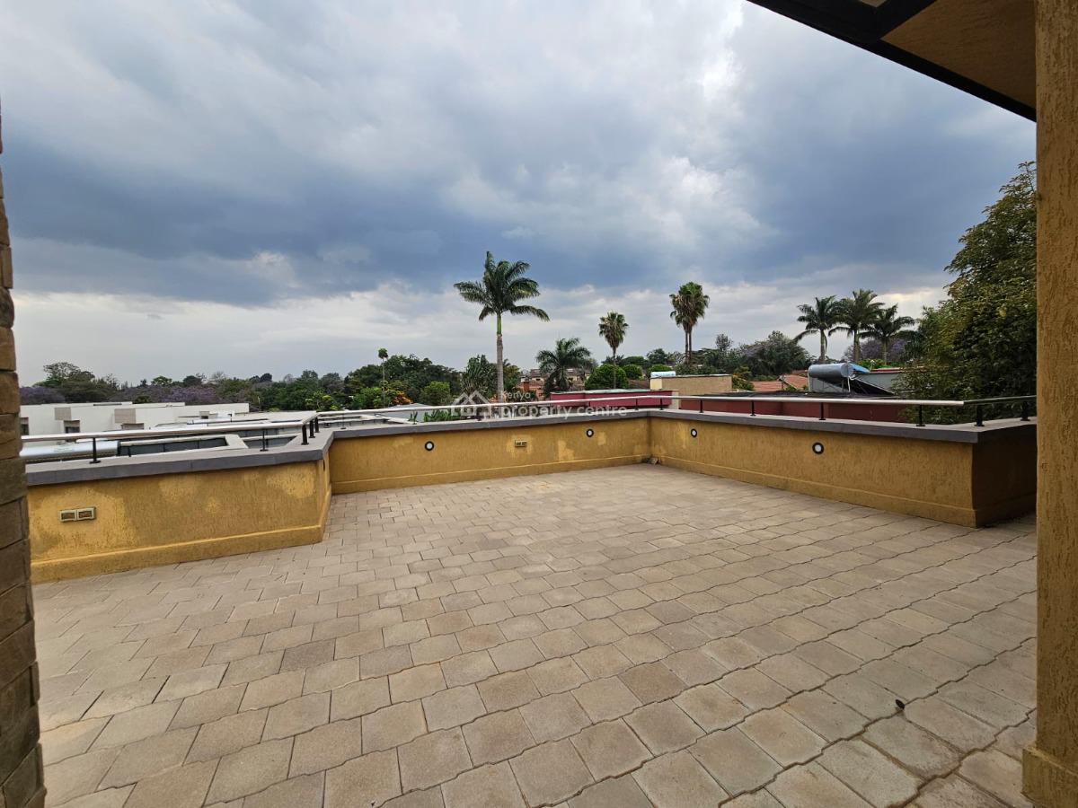 an Excellent Spacious 5 Bedroom Townhouse All Ensuite Plus 2dsq, Lavington, Nairobi, House for Sale