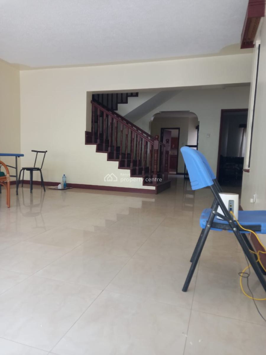 5 Bedrooms All Ensuite Townhouse in a Gated Community., Lavington, Nairobi, Townhouse for Rent