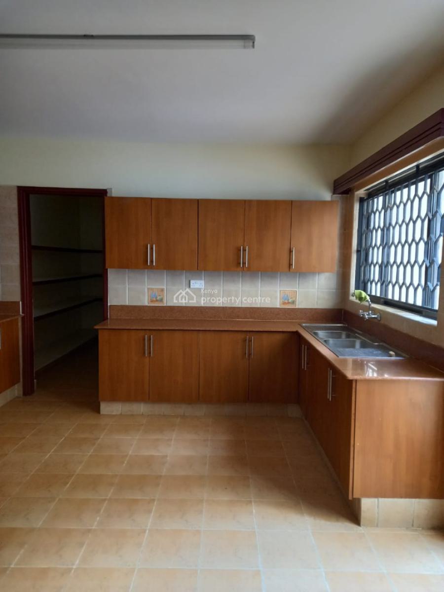 5 Bedrooms All Ensuite Townhouse in a Gated Community., Lavington, Nairobi, Townhouse for Rent