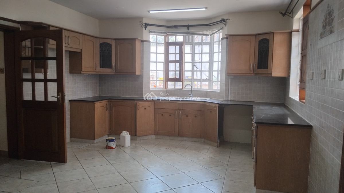 Standalone 5 Bedroom Mansion in Runda Evergreen Along Ruaka Road.  Set, Runda, Runda, Westlands, Nairobi, Townhouse for Sale