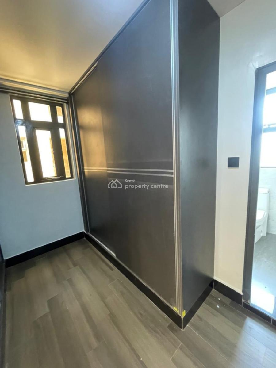 4 Bedroom House with a Family Room,home Office,spacious Sq Ruiru, Ruiru, Ruiru, Kiambu, Townhouse for Sale