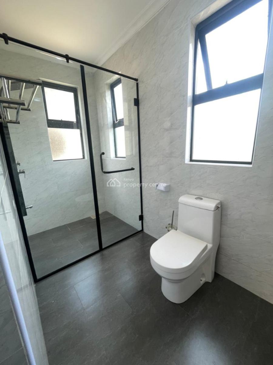 4 Bedroom House with a Family Room,home Office,spacious Sq Ruiru, Ruiru, Ruiru, Kiambu, Townhouse for Sale