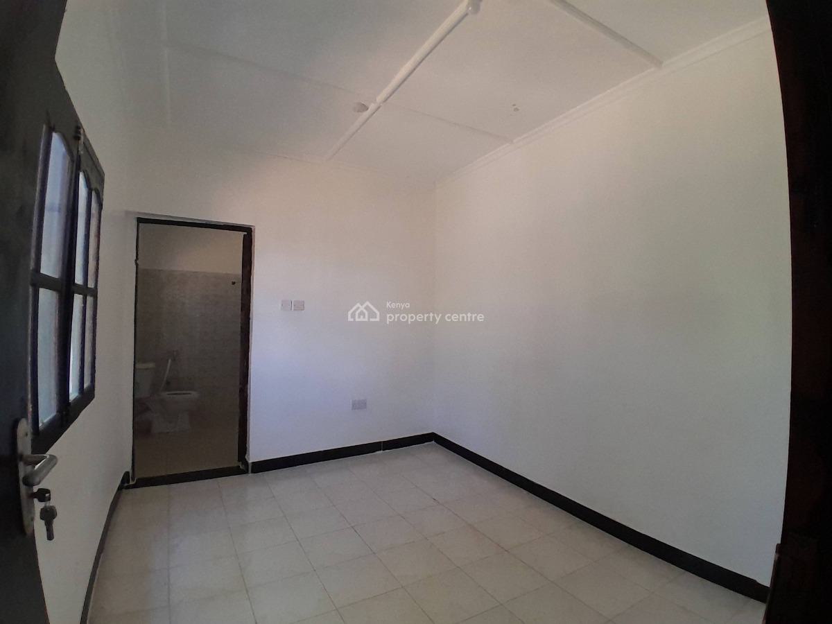 -- Spacious 4br Maisonette on ¼ Acre  Zebra, Mtwapa, Zebra, Mtwapa, Mtwapa, Kilifi, Townhouse for Sale