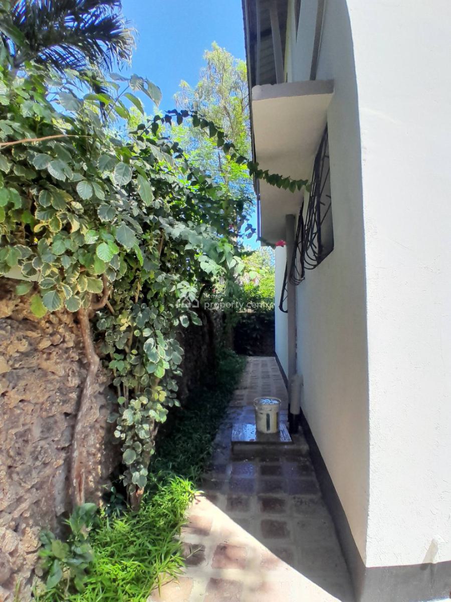 -- Spacious 4br Maisonette on ¼ Acre  Zebra, Mtwapa, Zebra, Mtwapa, Mtwapa, Kilifi, Townhouse for Sale