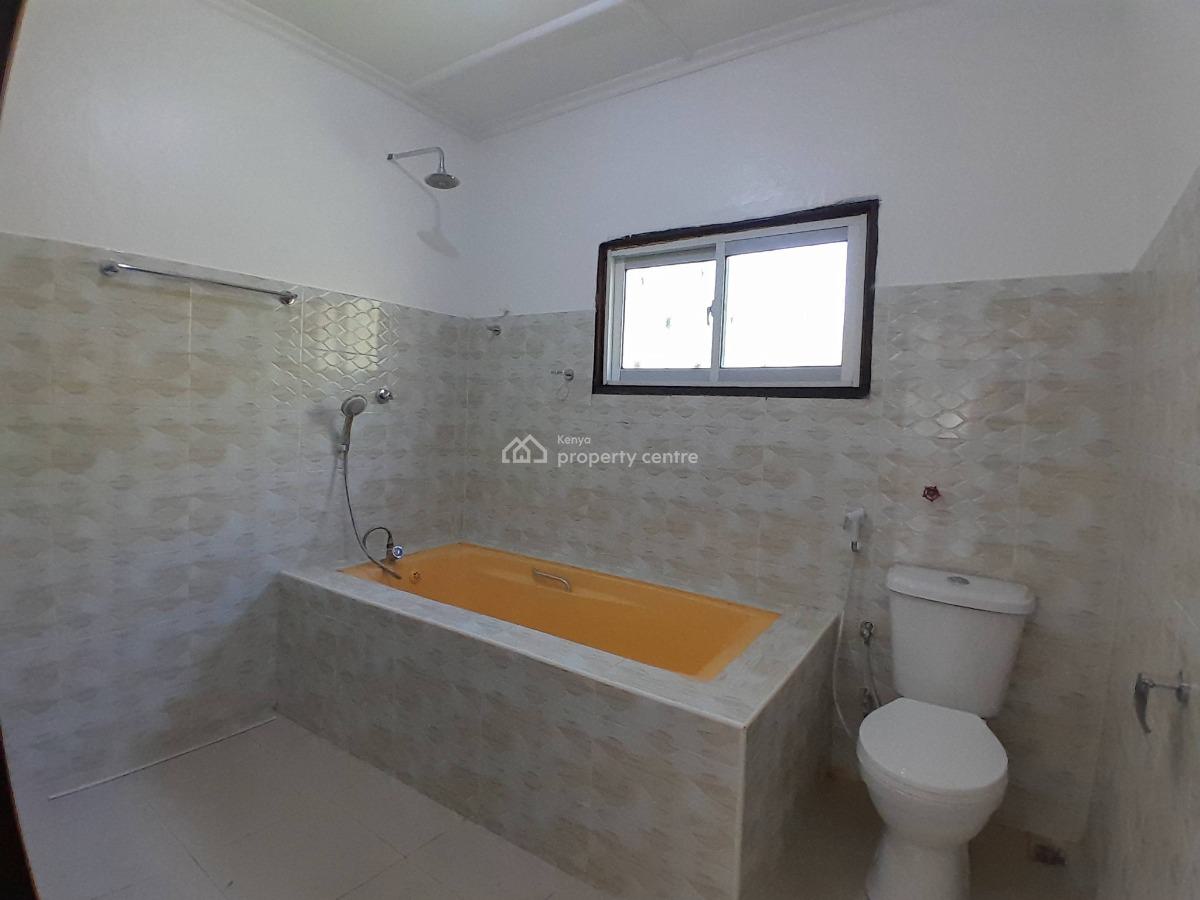 -- Spacious 4br Maisonette on ¼ Acre  Zebra, Mtwapa, Zebra, Mtwapa, Mtwapa, Kilifi, Townhouse for Sale